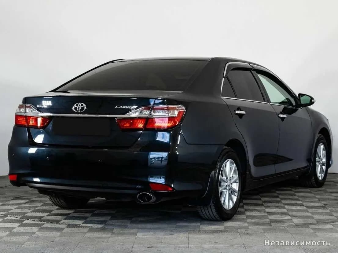 Toyota Camry 2015 с пробегом — фото 5