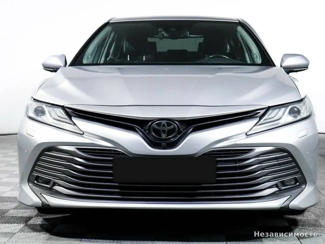 Toyota Camry 2018 с пробегом — фото 2