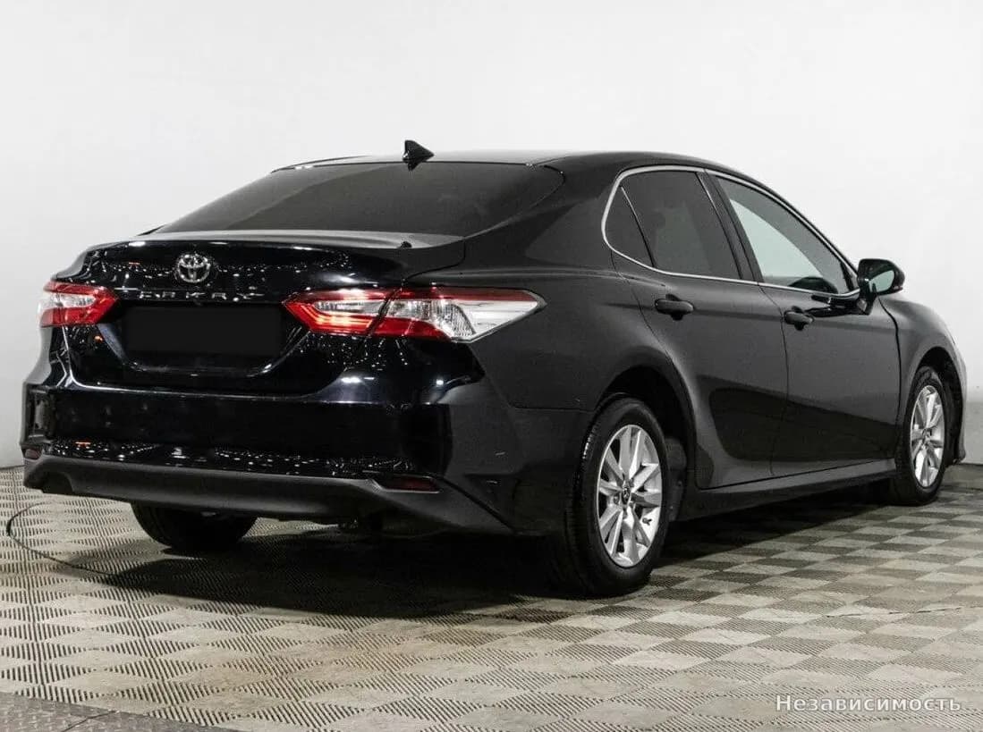 Toyota Camry 2018 с пробегом — фото 5