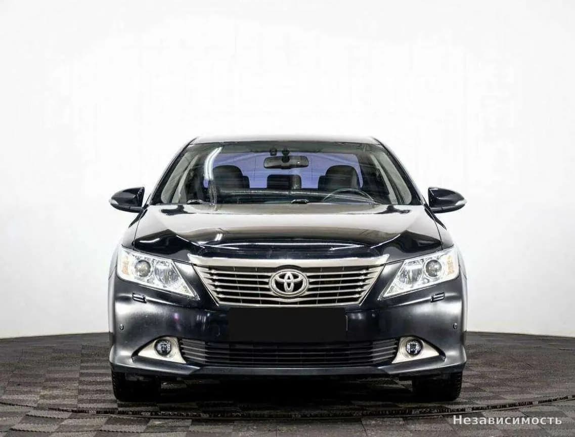 Toyota Camry 2014 с пробегом — фото 2
