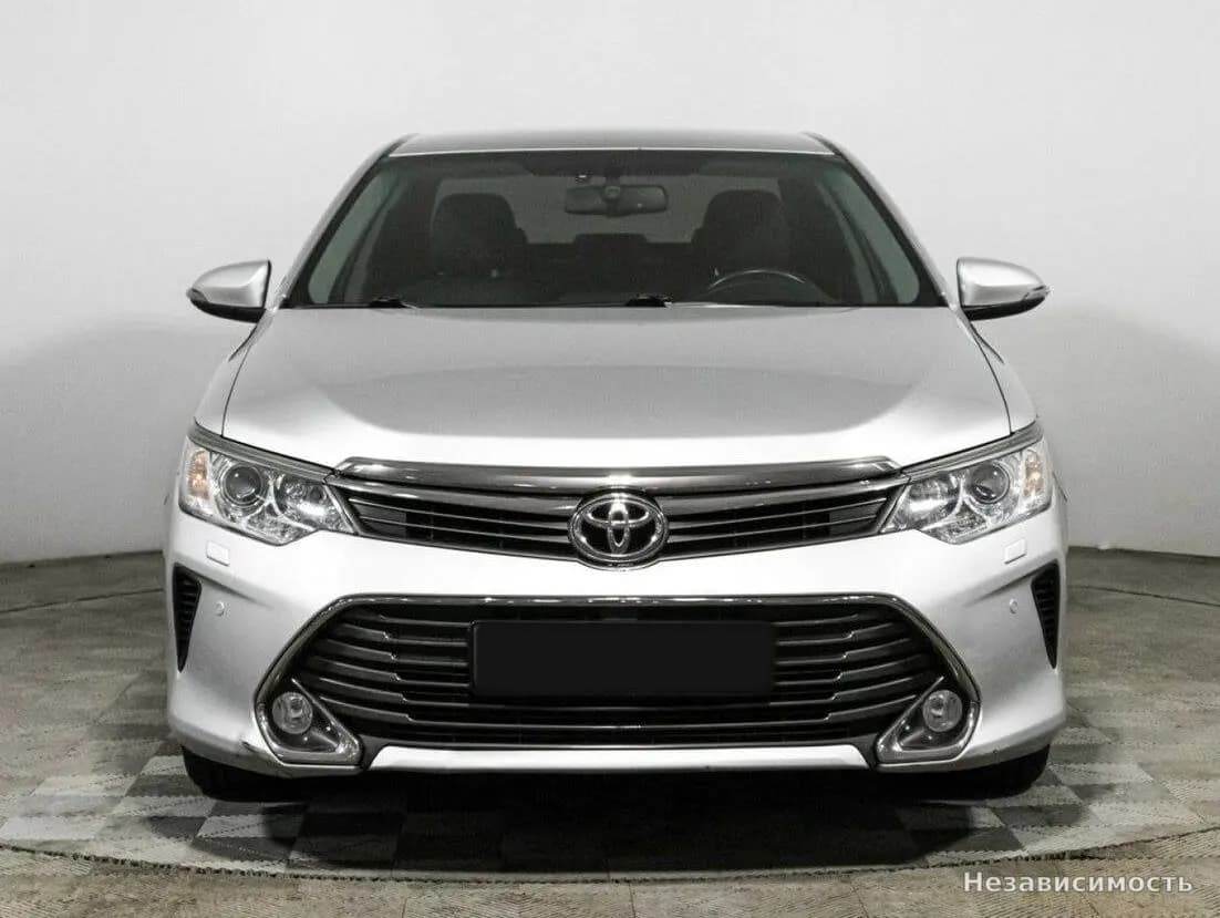 Toyota Camry 2015 с пробегом — фото 2