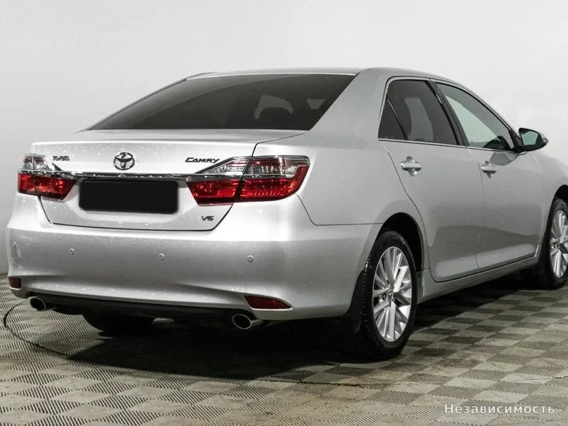 Toyota Camry 2015 с пробегом — фото 5