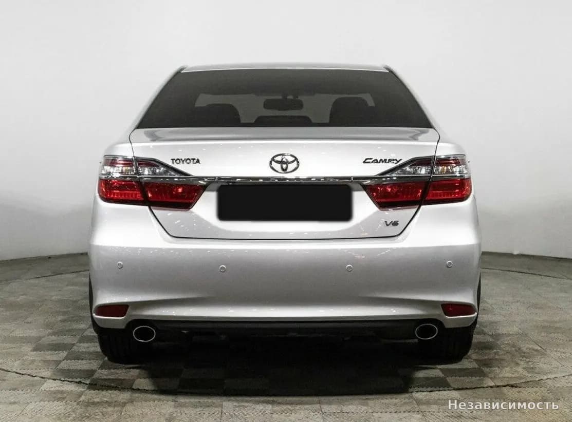 Toyota Camry 2015 с пробегом — фото 6
