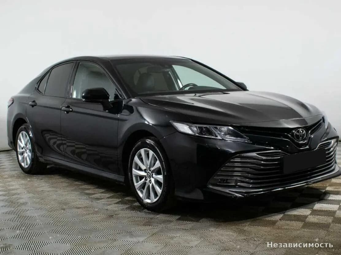 Toyota Camry 2018 с пробегом — фото 3