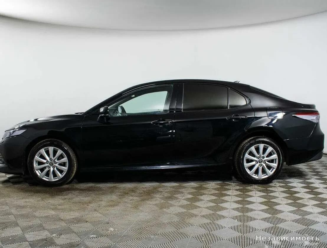 Toyota Camry 2018 с пробегом — фото 8