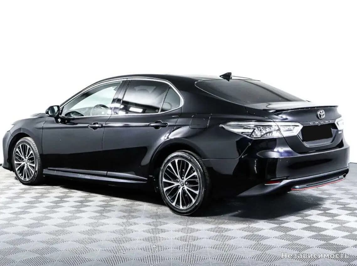 Toyota Camry 2020 с пробегом — фото 7