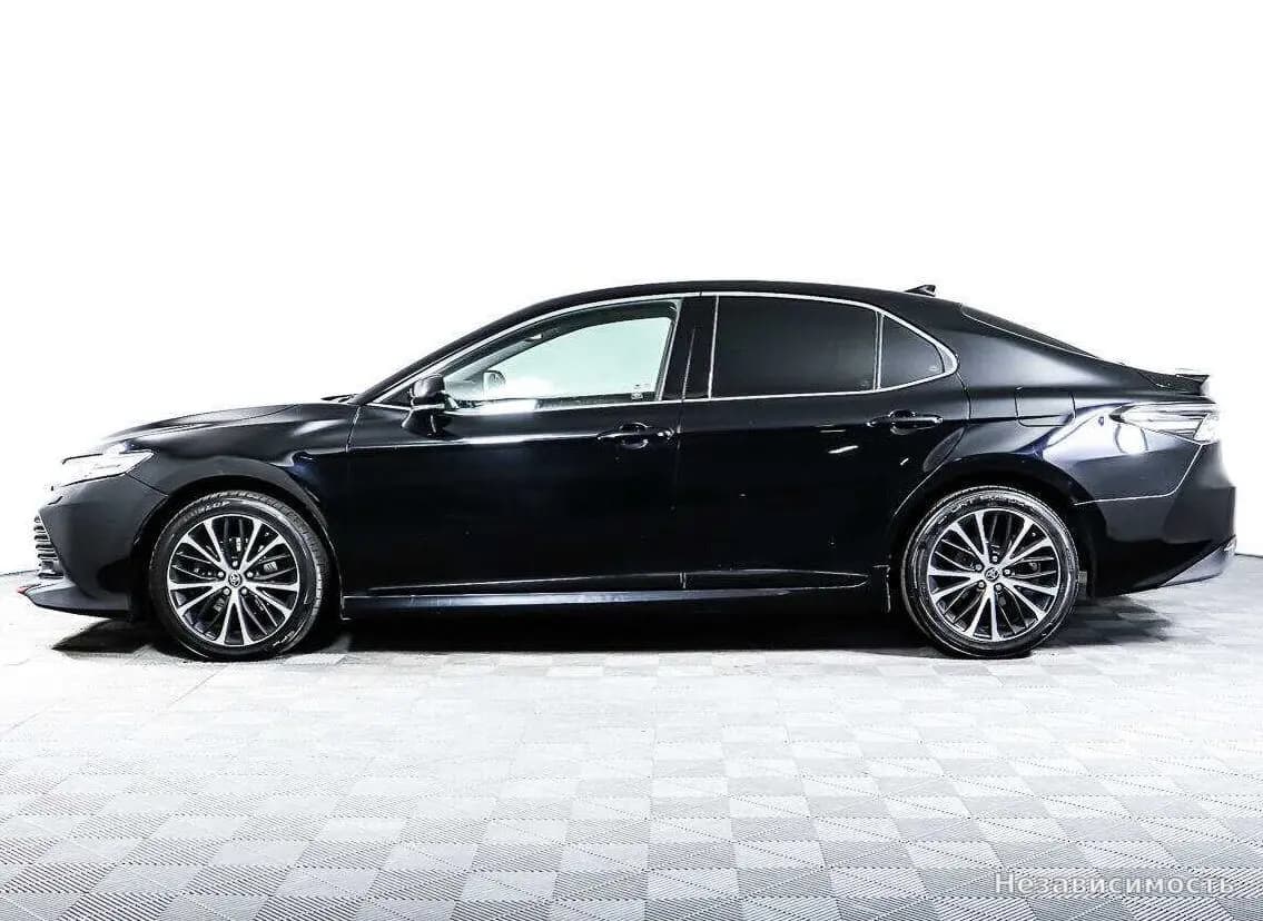 Toyota Camry 2020 с пробегом — фото 8