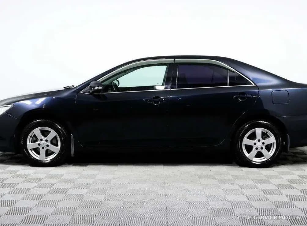 Toyota Camry 2015 с пробегом — фото 8