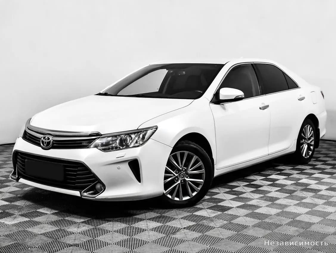 Toyota Camry, 2016 с пробегом