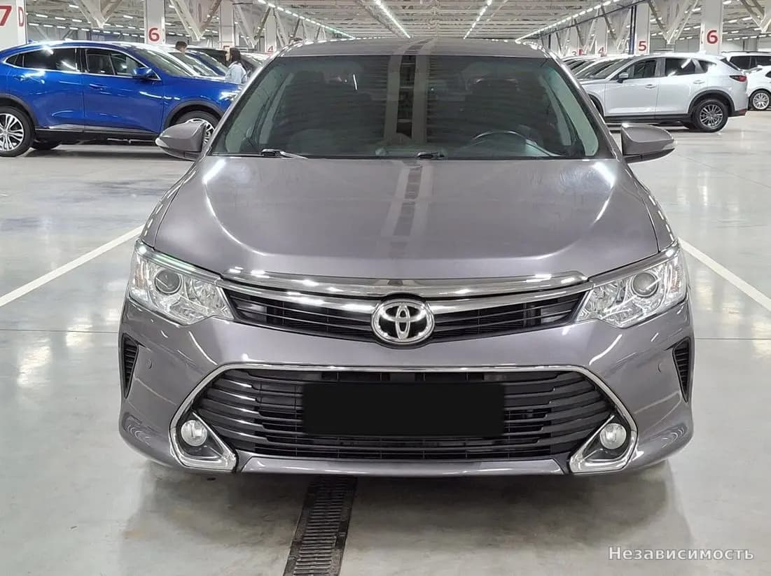 Toyota Camry 2016 с пробегом — фото 2