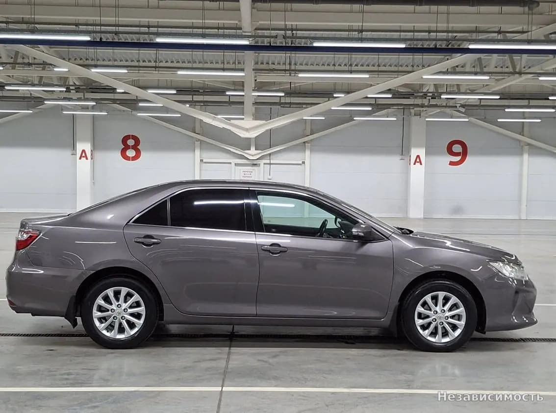 Toyota Camry 2016 с пробегом — фото 4