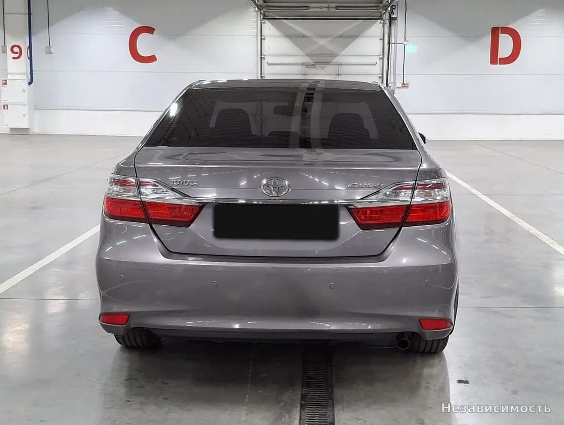 Toyota Camry 2016 с пробегом — фото 6