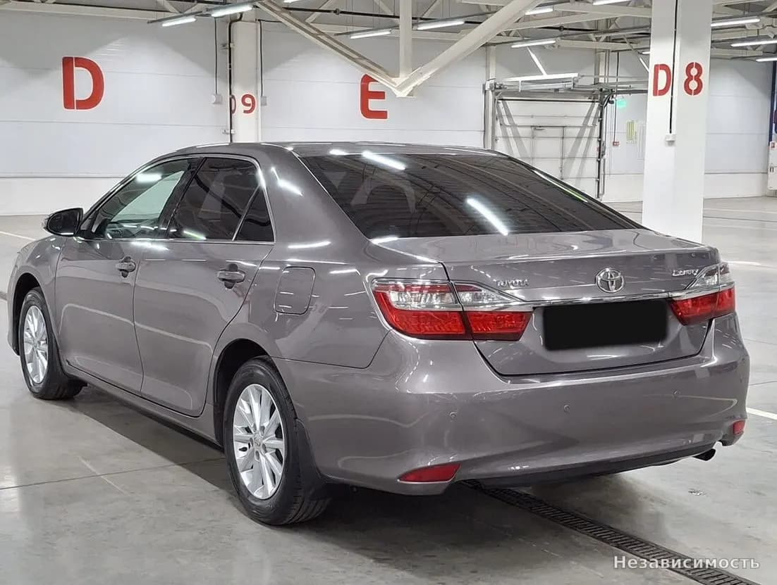 Toyota Camry 2016 с пробегом — фото 7
