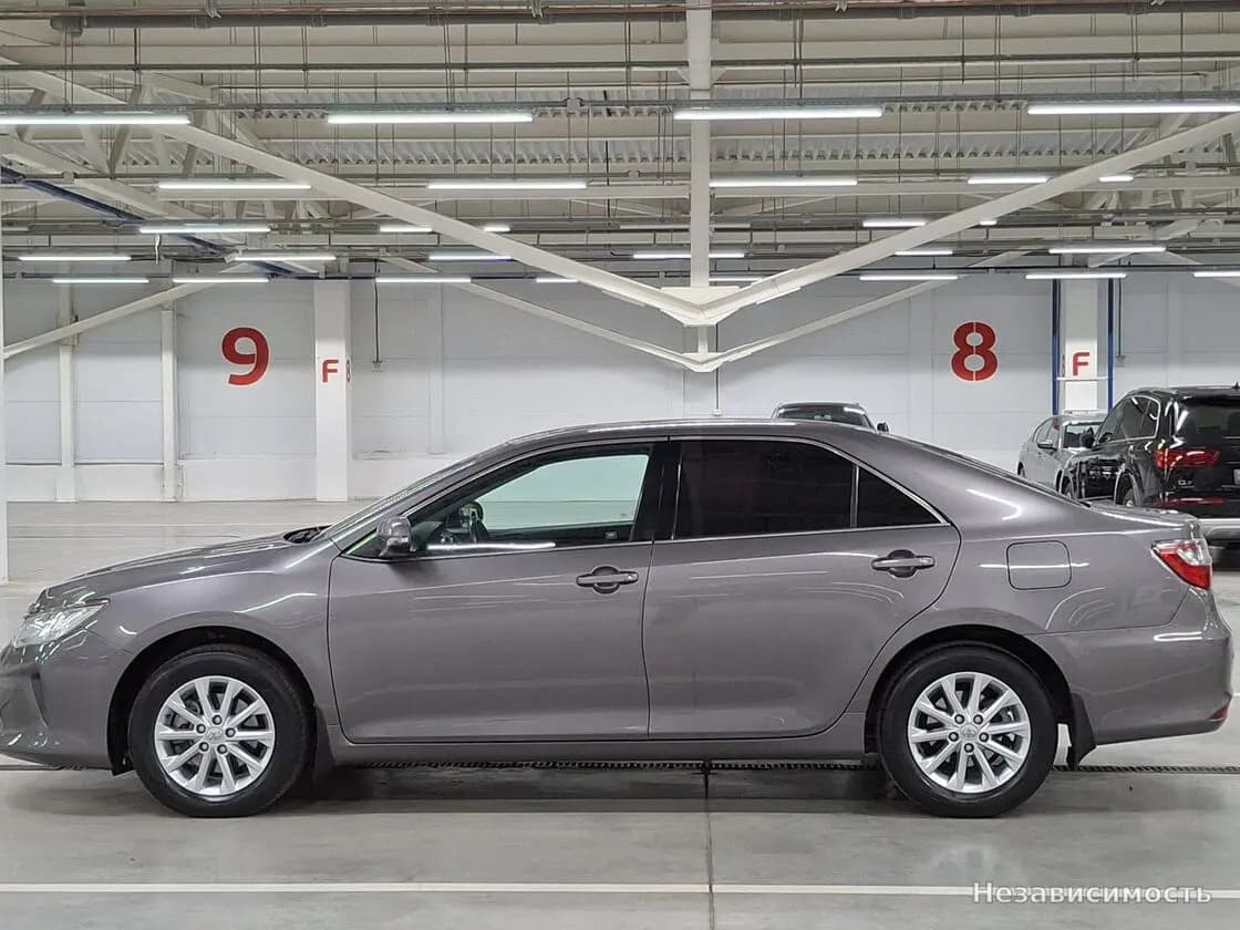 Toyota Camry 2016 с пробегом — фото 8