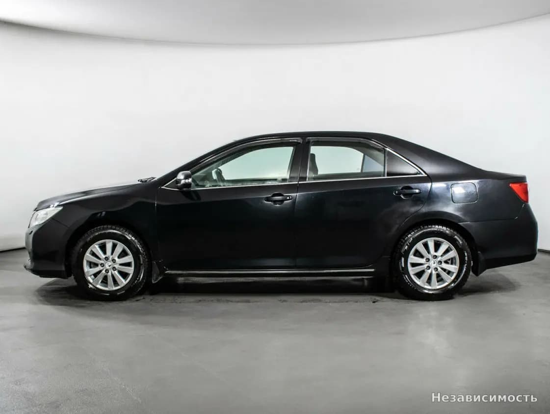 Toyota Camry 2013 с пробегом — фото 8