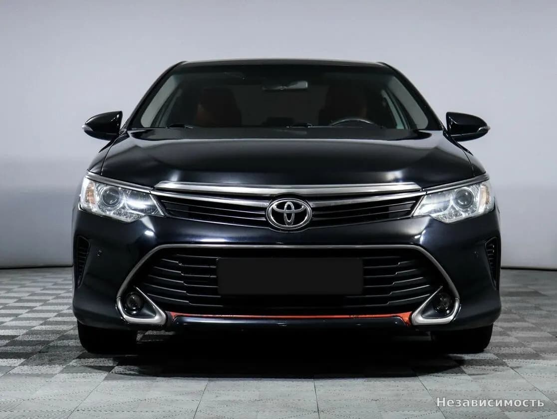 Toyota Camry 2016 с пробегом — фото 2