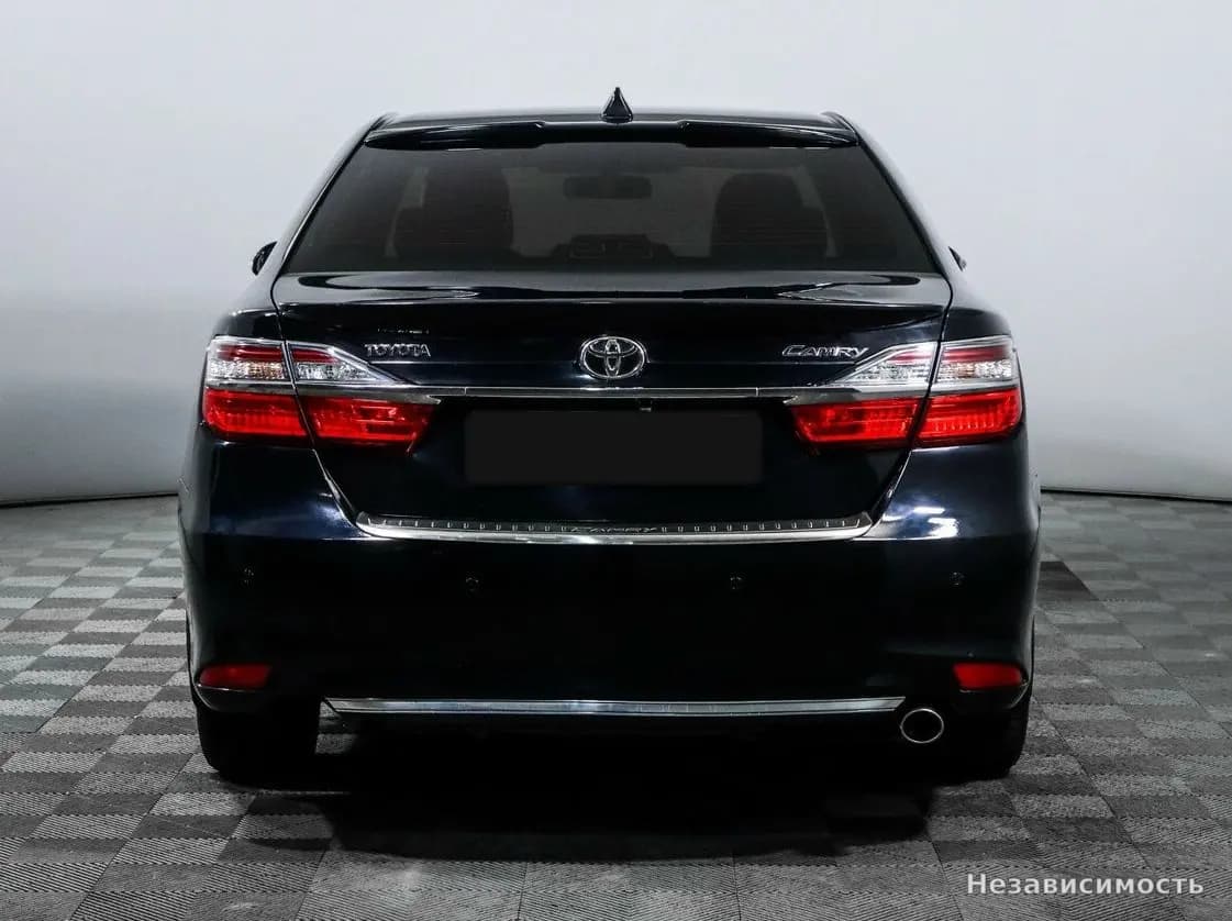 Toyota Camry 2016 с пробегом — фото 5