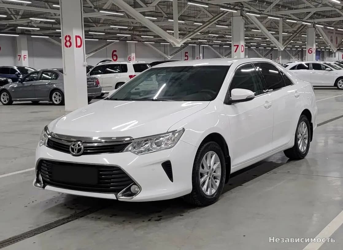 Toyota Camry, 2017 с пробегом