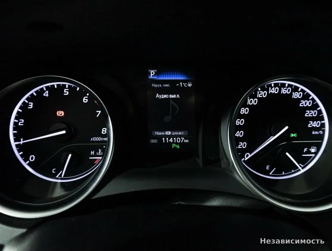 Toyota Camry 2019 с пробегом — фото 10