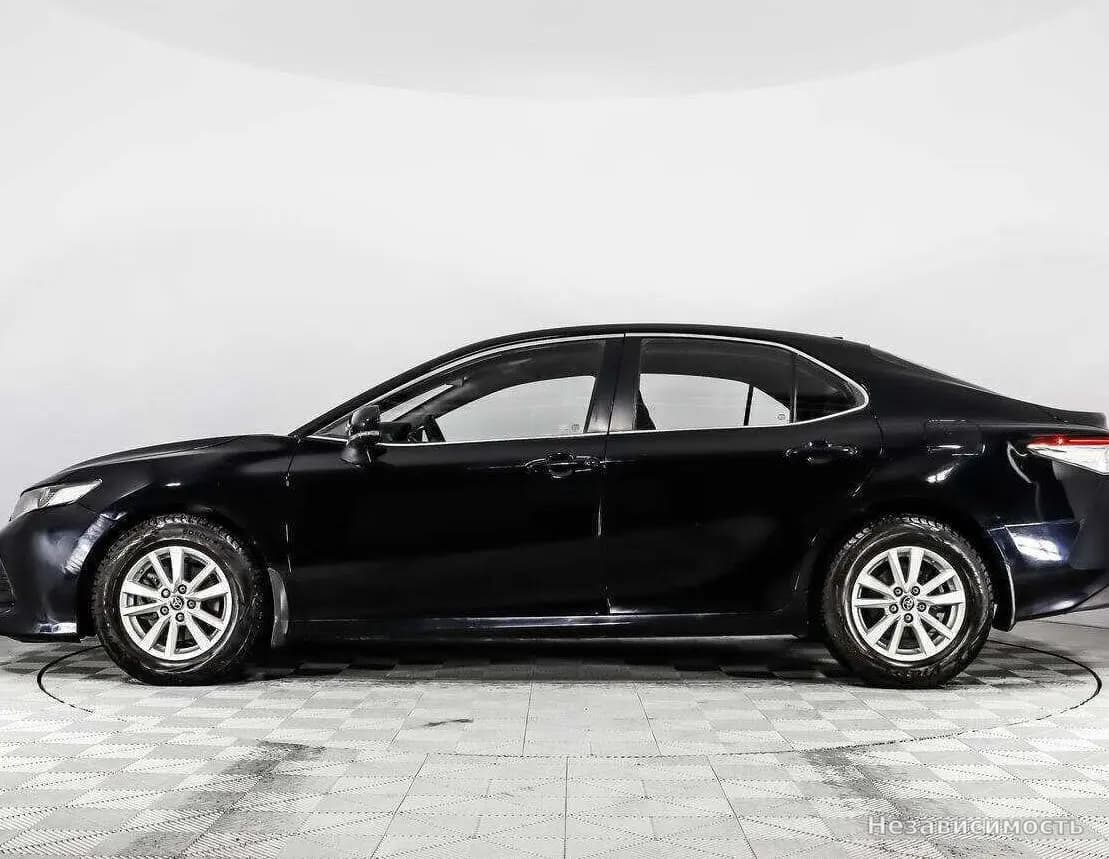 Toyota Camry 2021 с пробегом — фото 8