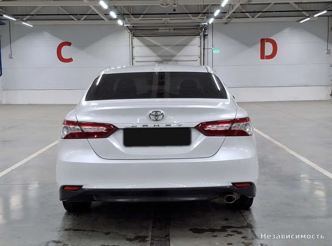 Toyota Camry 2020 с пробегом — фото 6