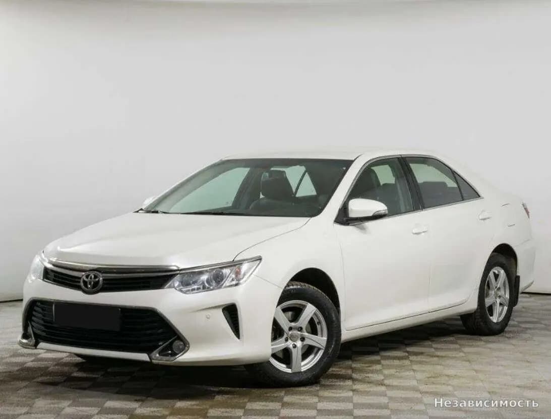 Toyota Camry, 2016 с пробегом