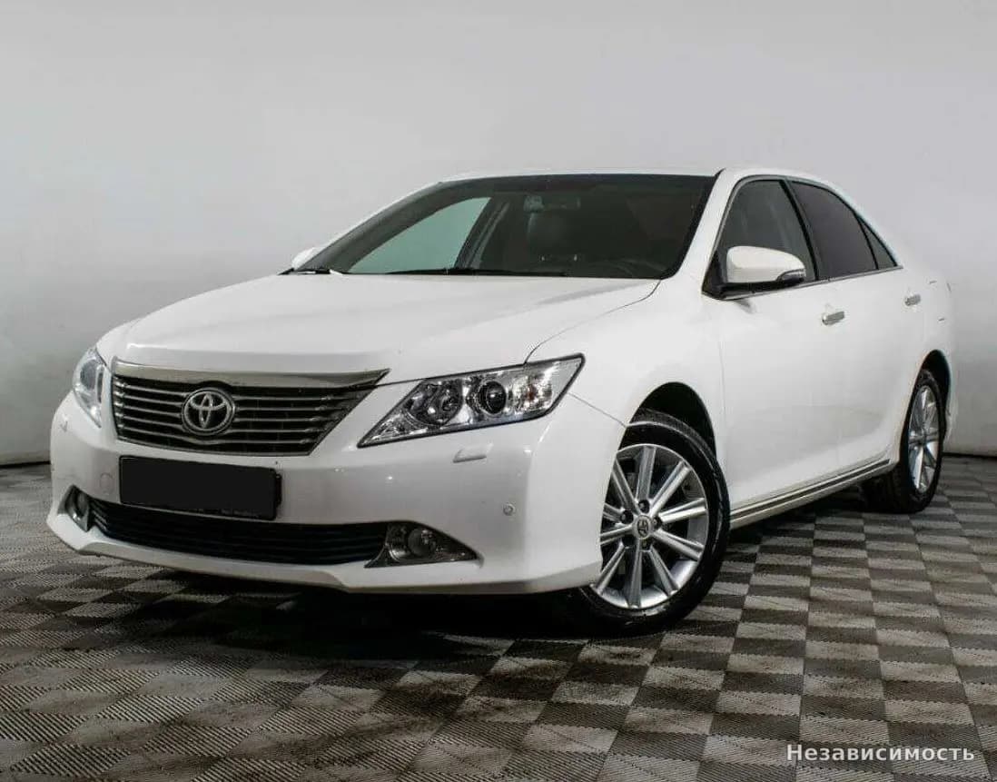 Toyota Camry, 2014 с пробегом