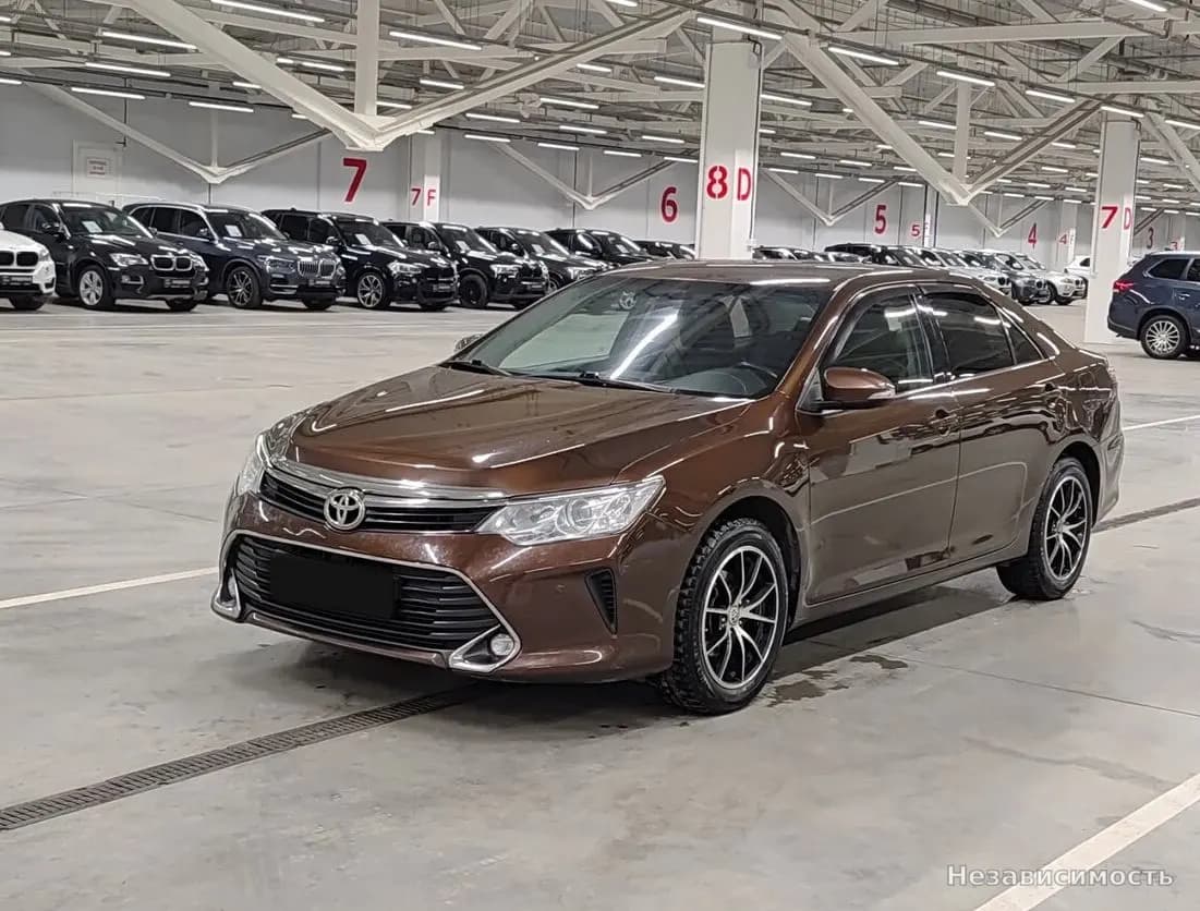 Toyota Camry, 2017 с пробегом