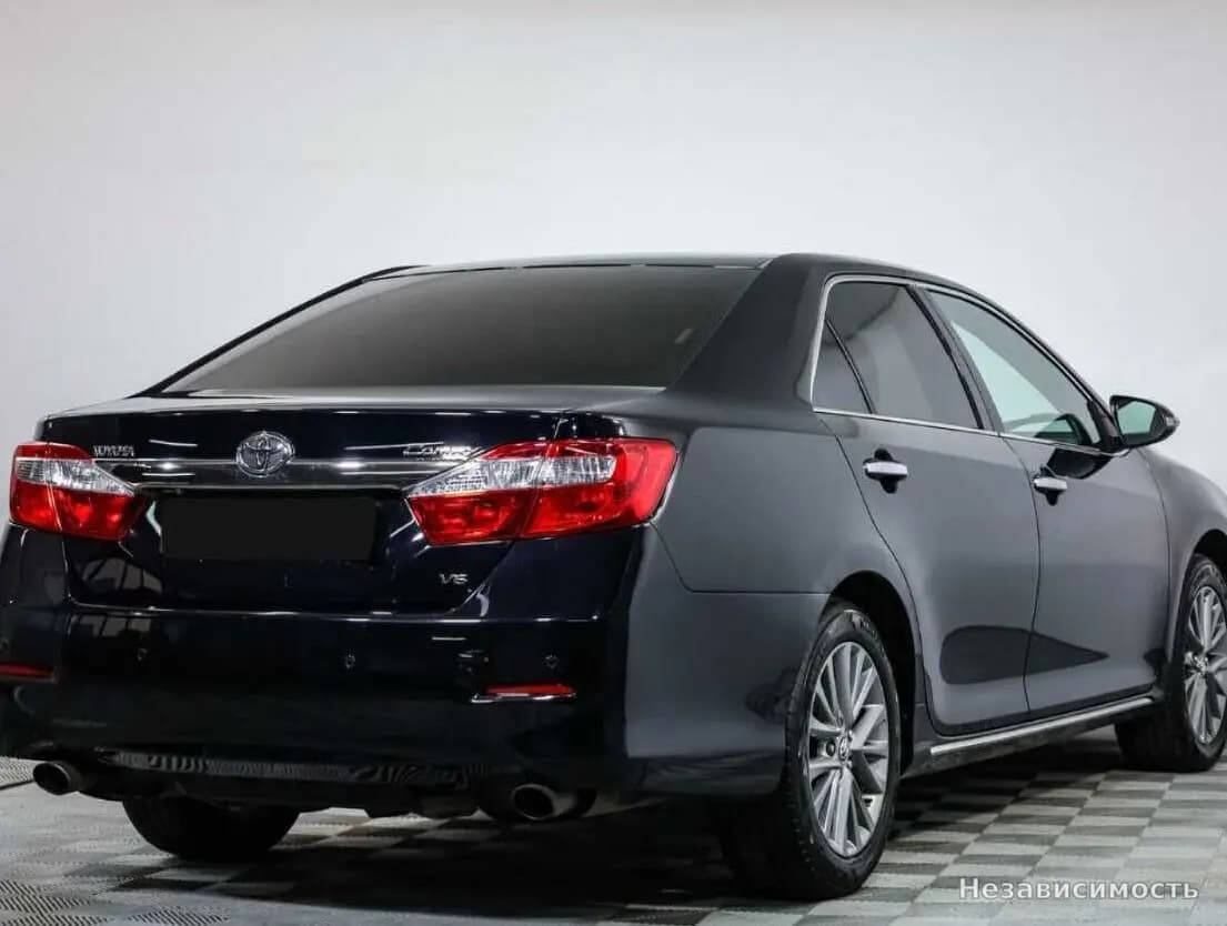 Toyota Camry 2013 с пробегом — фото 4