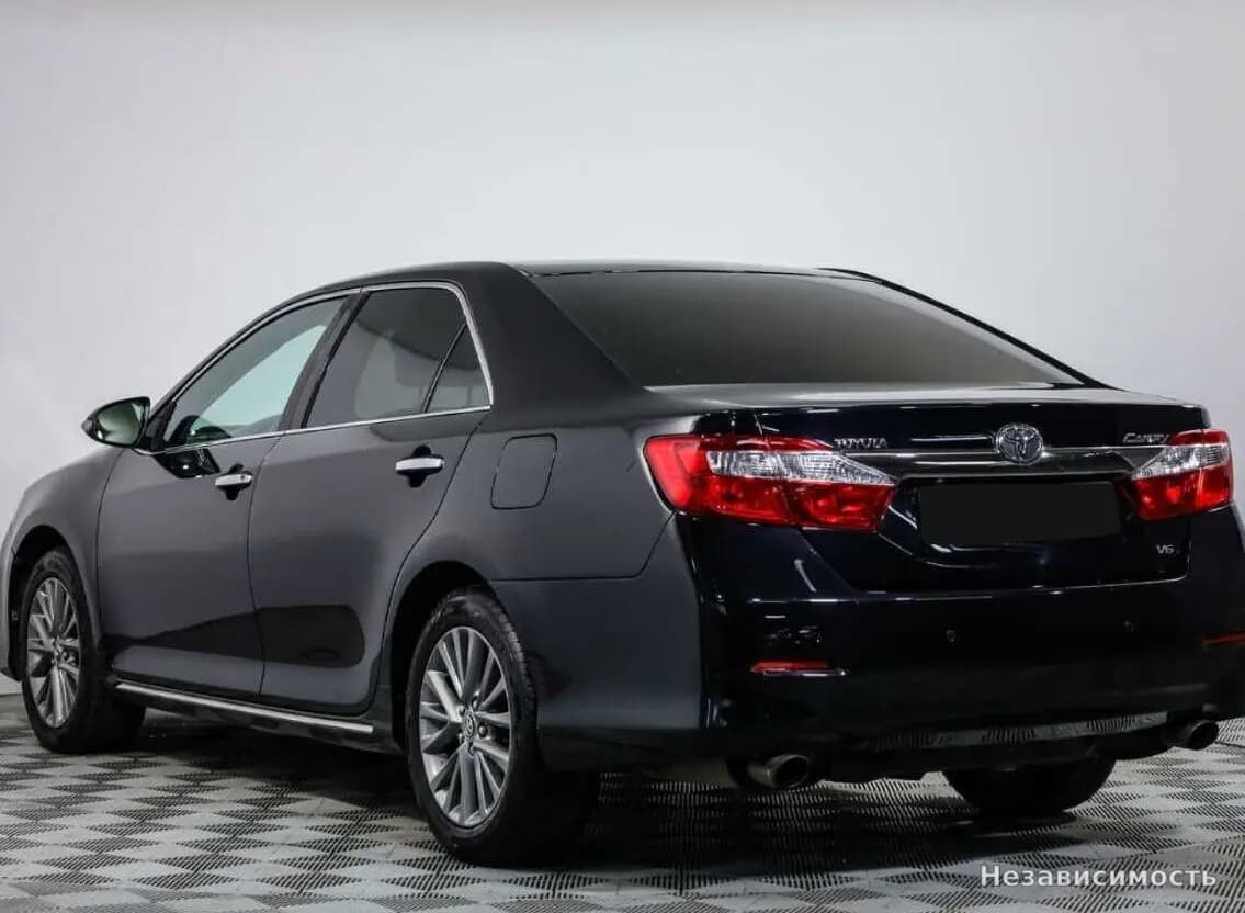 Toyota Camry 2013 с пробегом — фото 6