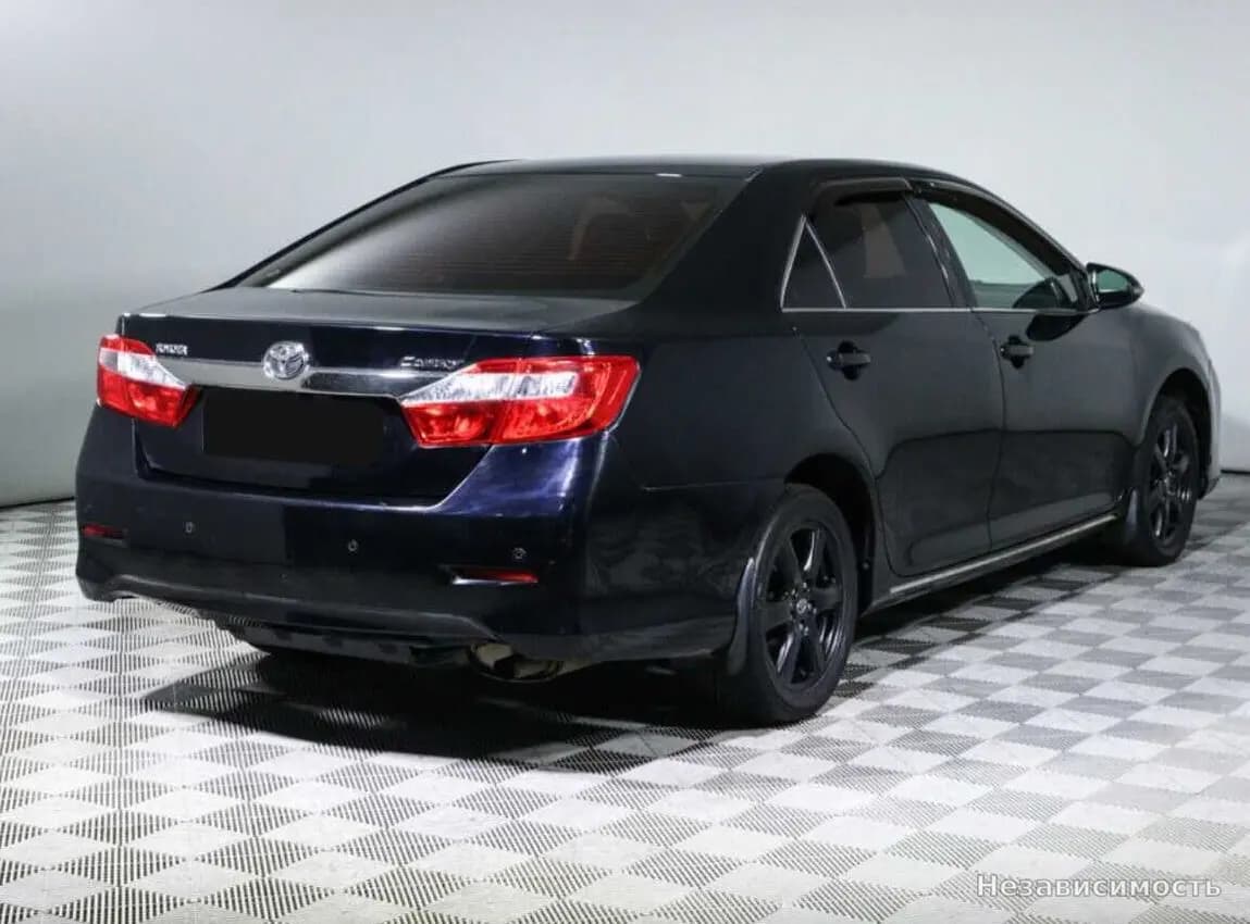 Toyota Camry 2013 с пробегом — фото 5