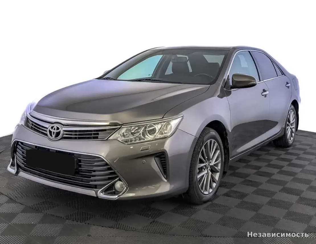 Toyota Camry, 2016 с пробегом