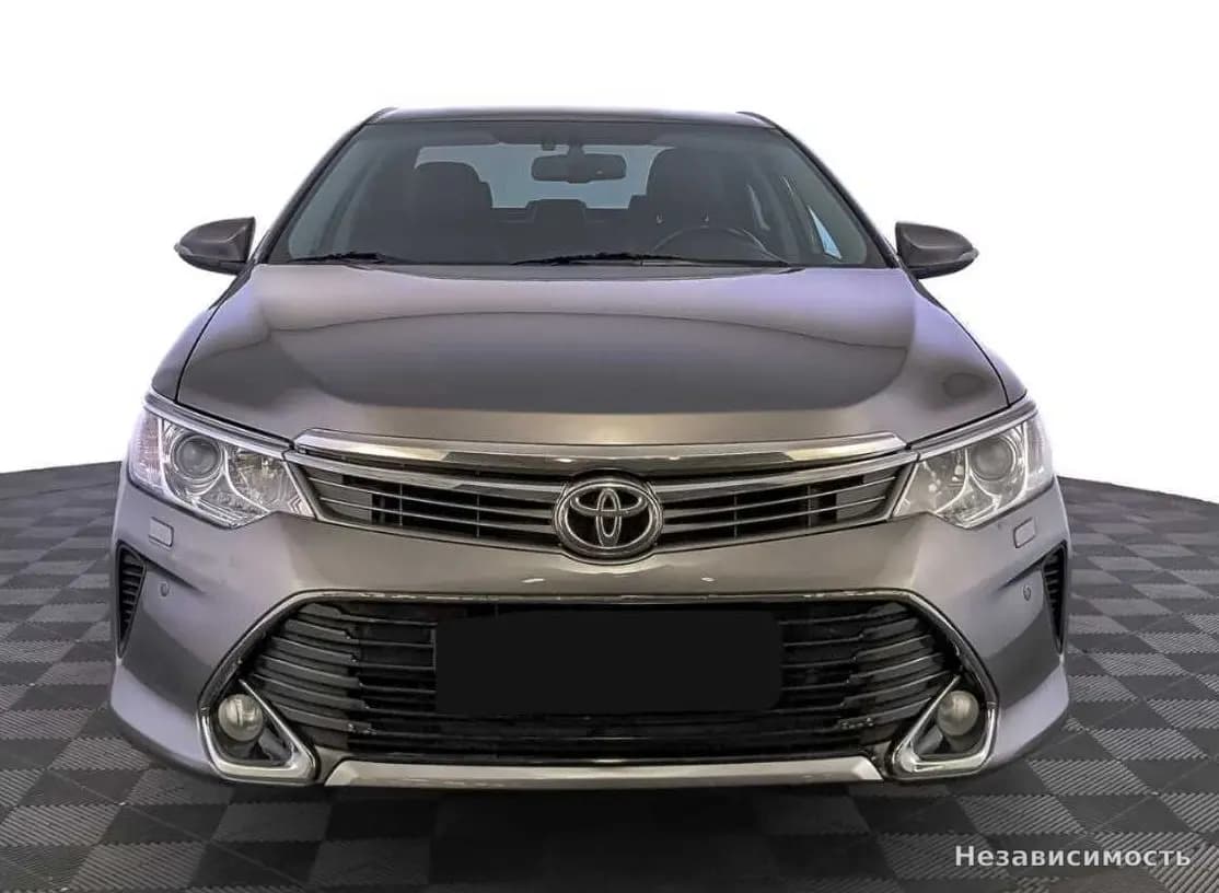 Toyota Camry 2016 с пробегом — фото 2