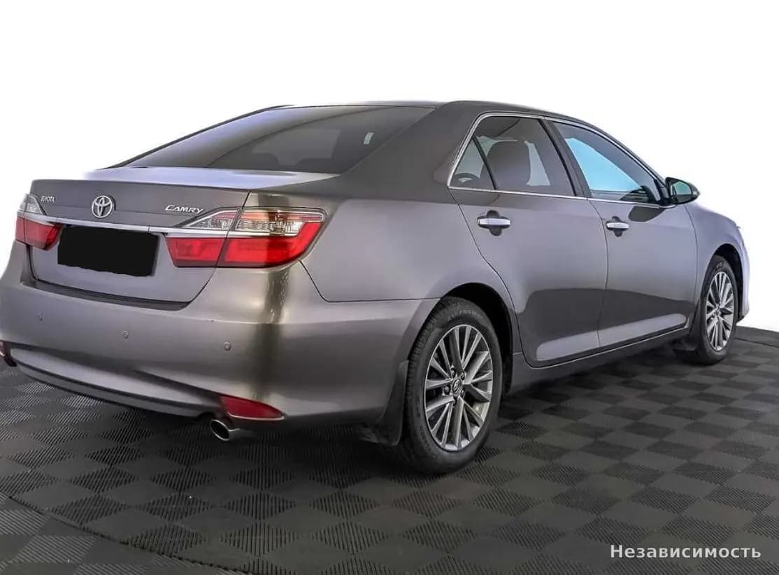 Toyota Camry 2016 с пробегом — фото 5