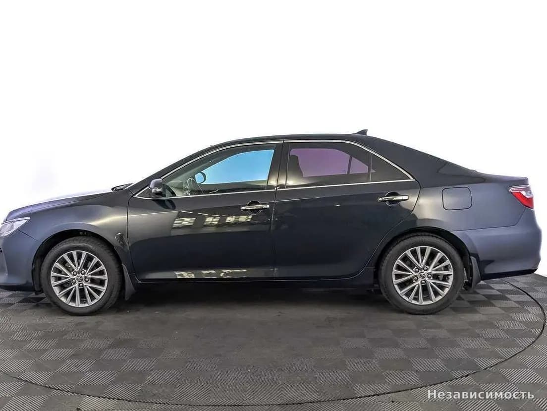 Toyota Camry 2016 с пробегом — фото 8