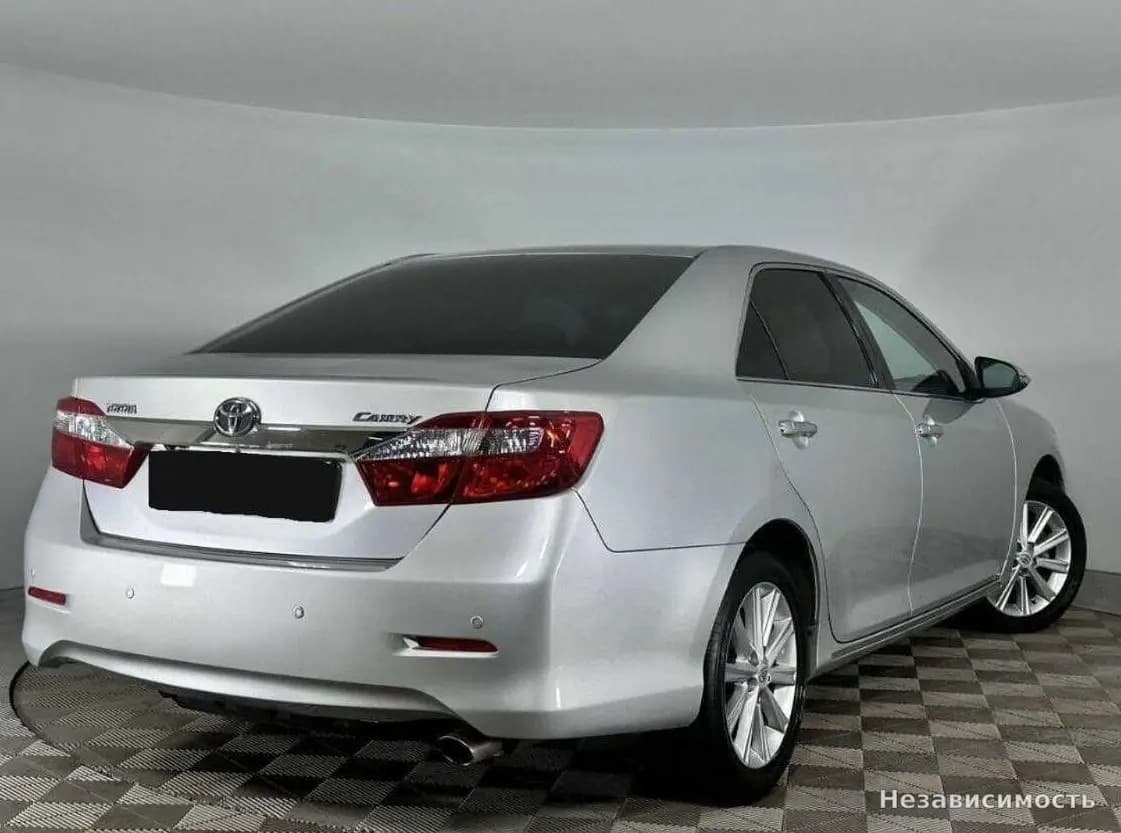 Toyota Camry 2014 с пробегом — фото 2