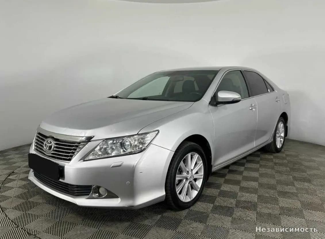 Toyota Camry, 2013 с пробегом