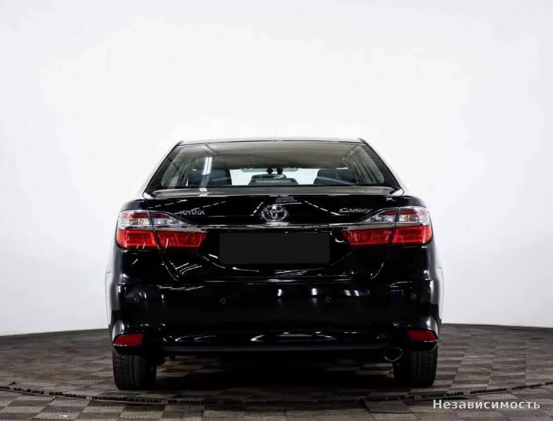 Toyota Camry 2016 с пробегом — фото 5
