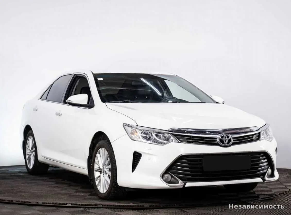 Toyota Camry 2014 с пробегом — фото 3