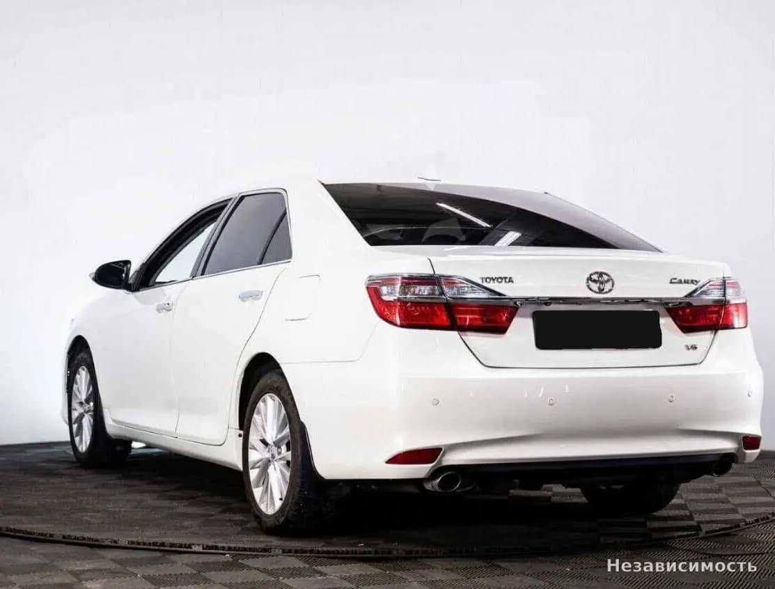 Toyota Camry 2014 с пробегом — фото 4