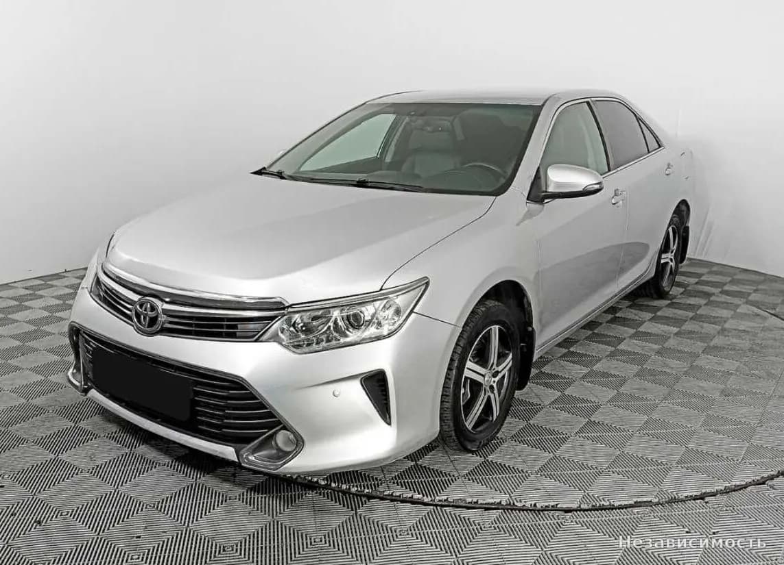 Toyota Camry, 2015 с пробегом