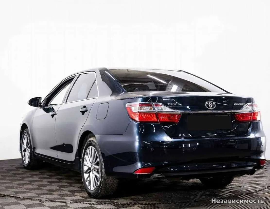 Toyota Camry 2015 с пробегом — фото 4