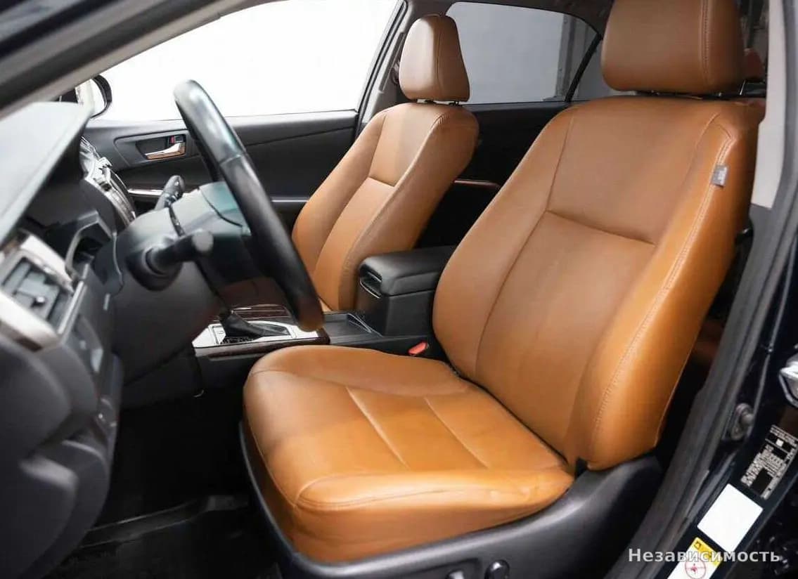 Toyota Camry 2015 с пробегом — фото 8