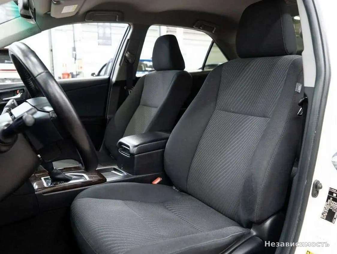 Toyota Camry 2016 с пробегом — фото 6