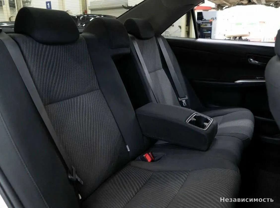 Toyota Camry 2016 с пробегом — фото 8