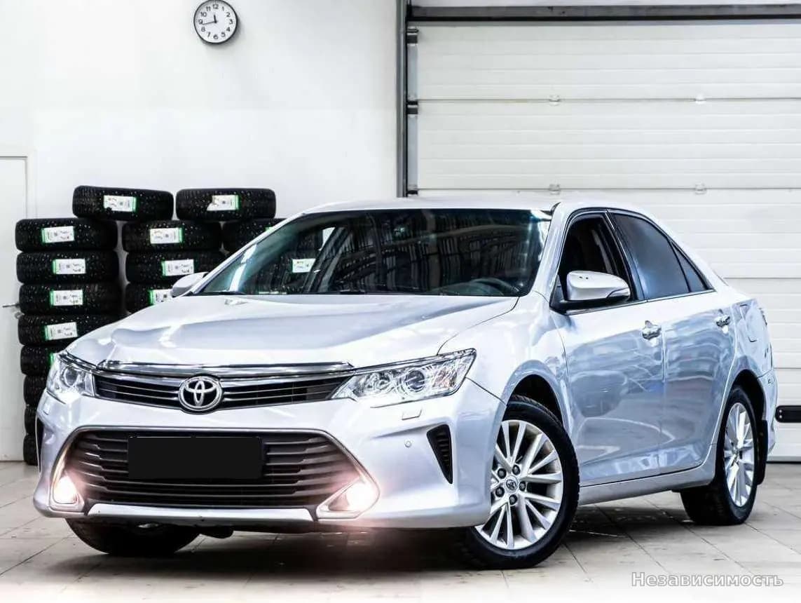 Toyota Camry, 2015 с пробегом