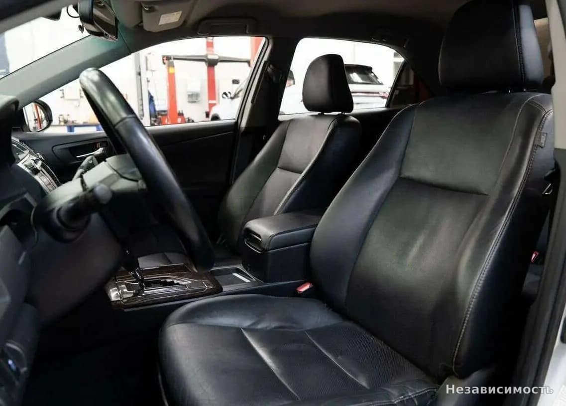 Toyota Camry 2015 с пробегом — фото 6