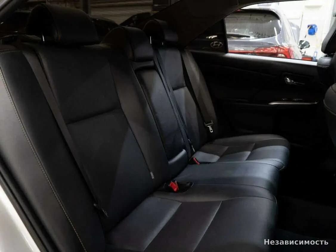 Toyota Camry 2015 с пробегом — фото 9