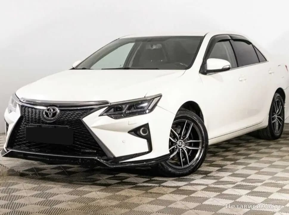 Toyota Camry, 2018 с пробегом