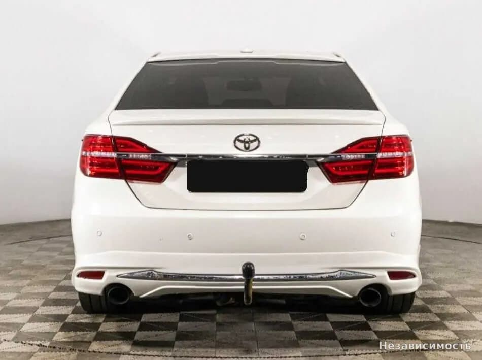 Toyota Camry 2018 с пробегом — фото 6